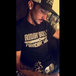 Meet your Posher, Adam